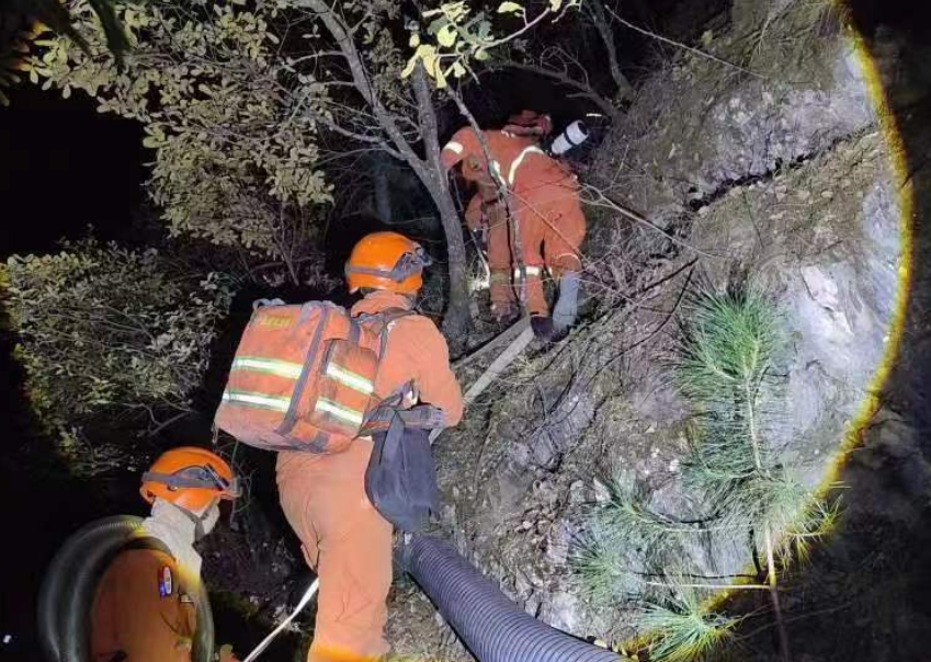 救援力量奔赴前線 四川省森林消防總隊(duì)供圖