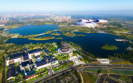 東安湖公園遠(yuǎn)景圖。龍泉驛區(qū)融媒體中心供圖