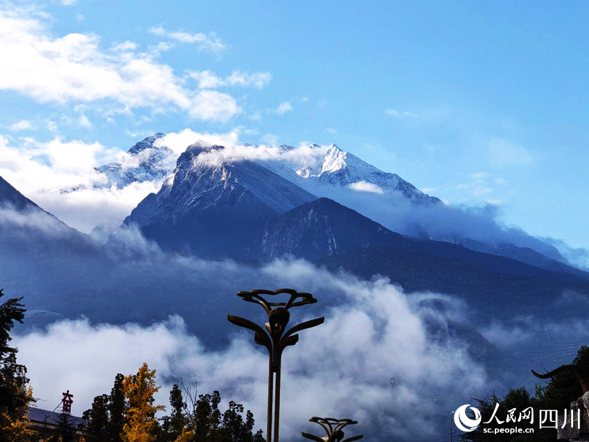 在茂縣看雪山1.jpg